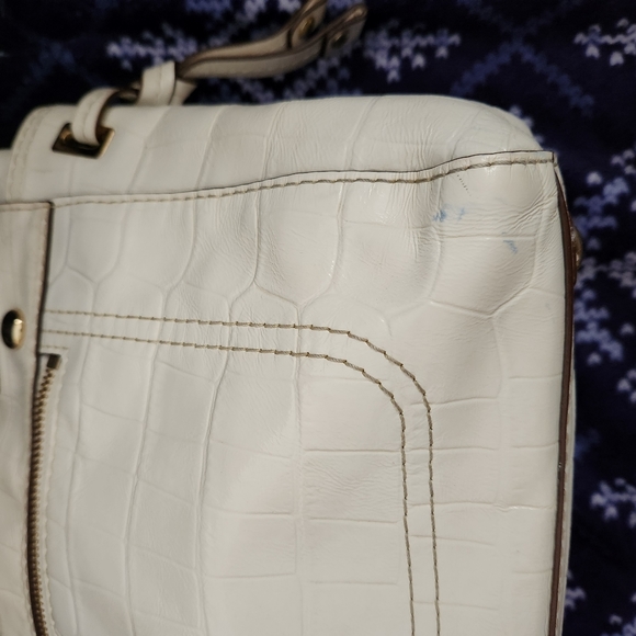 Coach Peyton Leather Handbag Satchel -- Patent in Ivory Cream - Picture 11 of 11